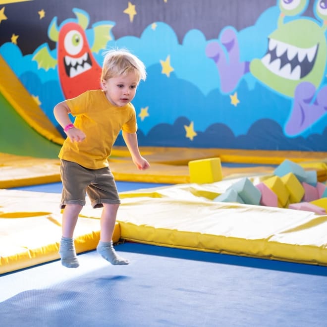 Image of: Guide to starting a bounce house rental business
